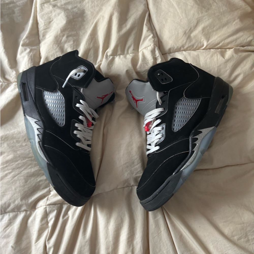 Jordan 5 Metallic Black Reimagined